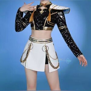 Demon Hunter Zoey costume adult ๐